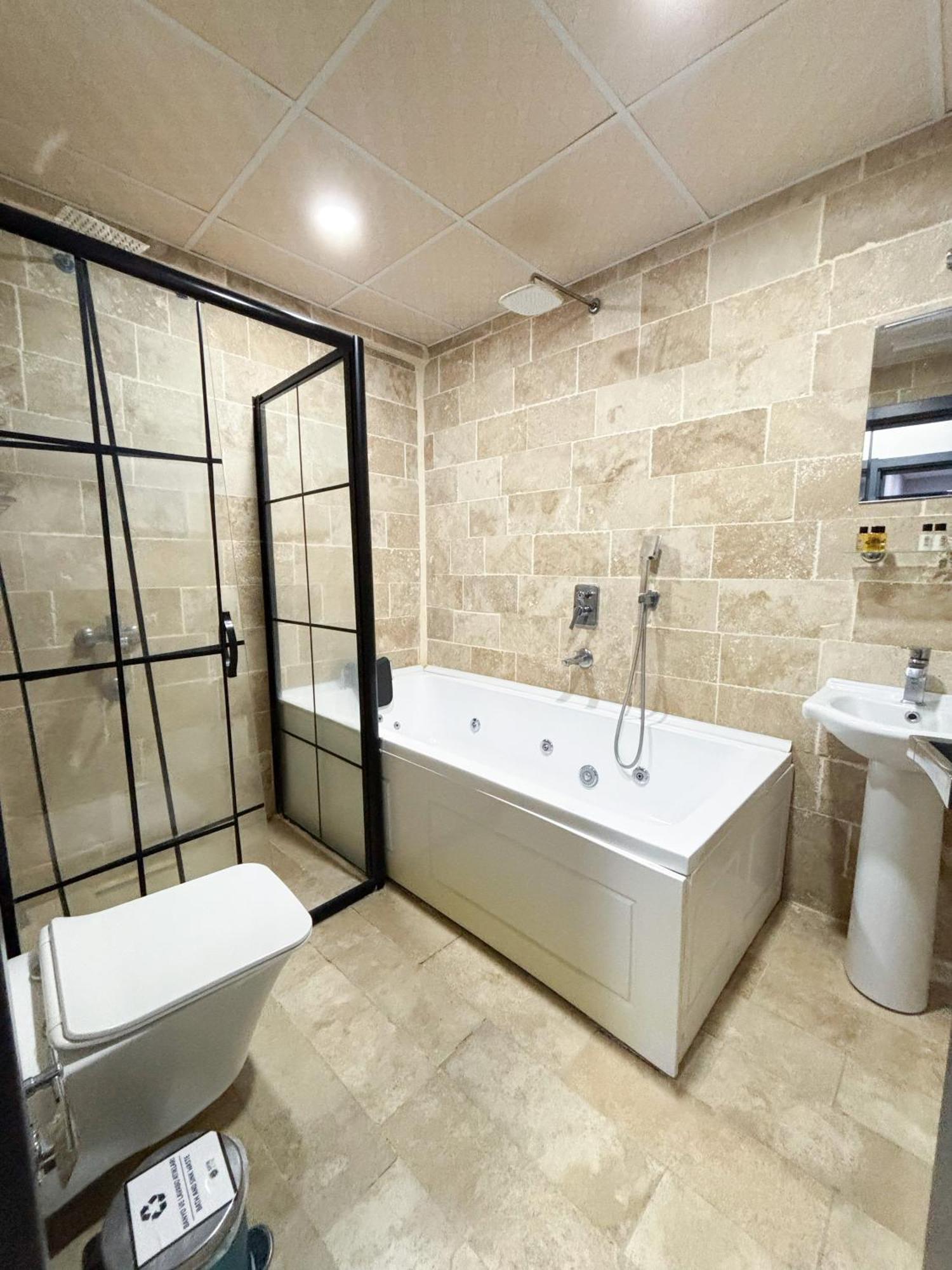 Whitestone Hotel Nevşehir Esterno foto