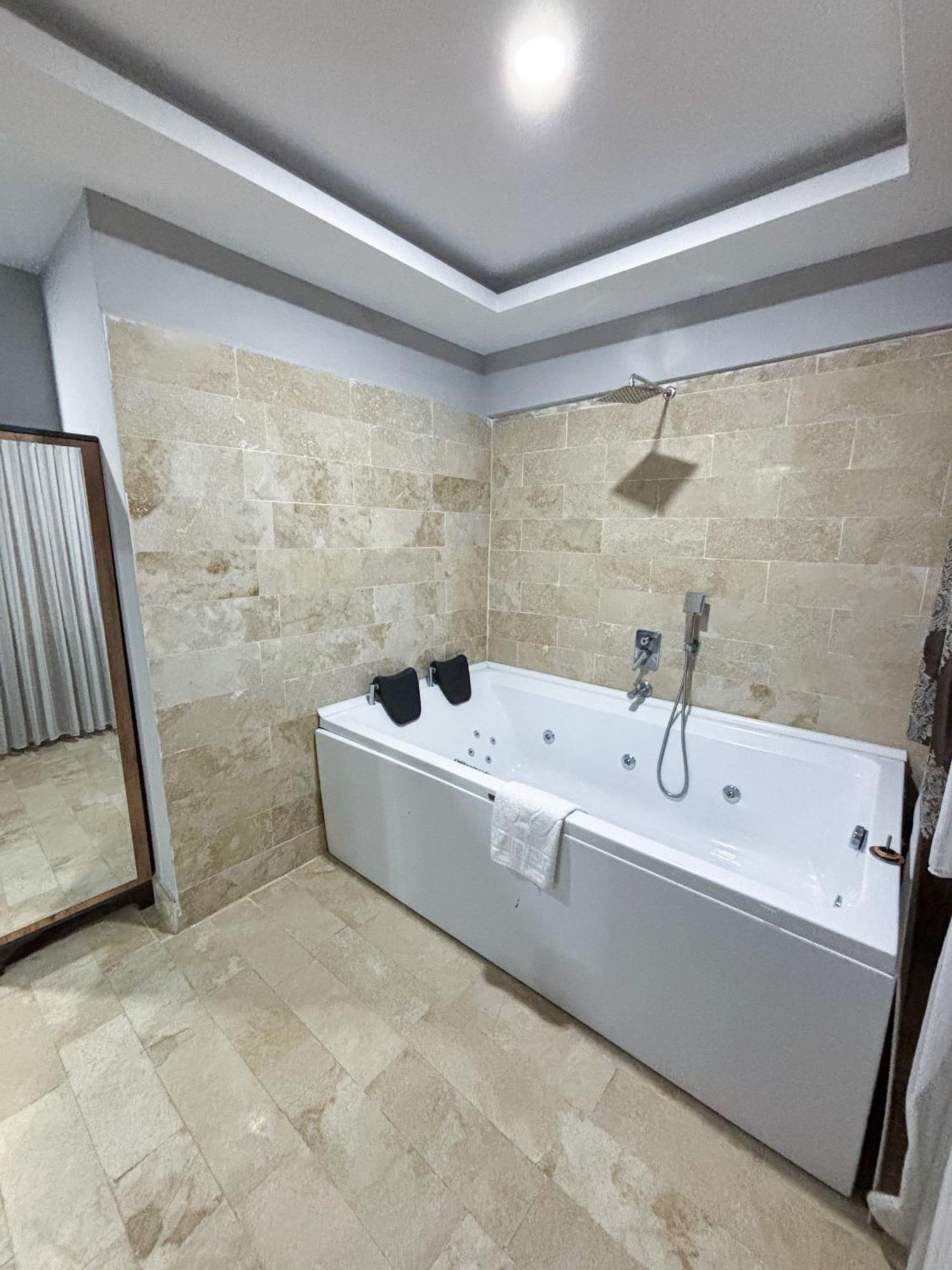 Whitestone Hotel Nevşehir Esterno foto